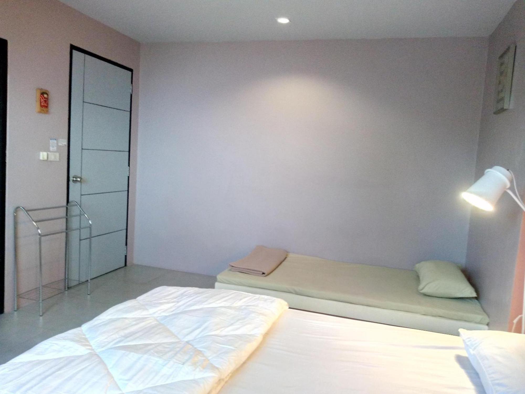 In Phuket House Hotel Luaran gambar