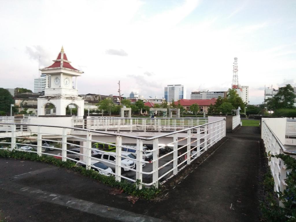In Phuket House Hotel Luaran gambar