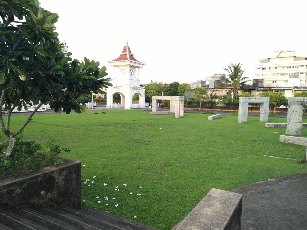 In Phuket House Hotel Luaran gambar