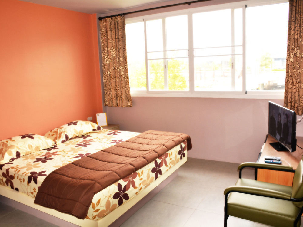In Phuket House Hotel Luaran gambar