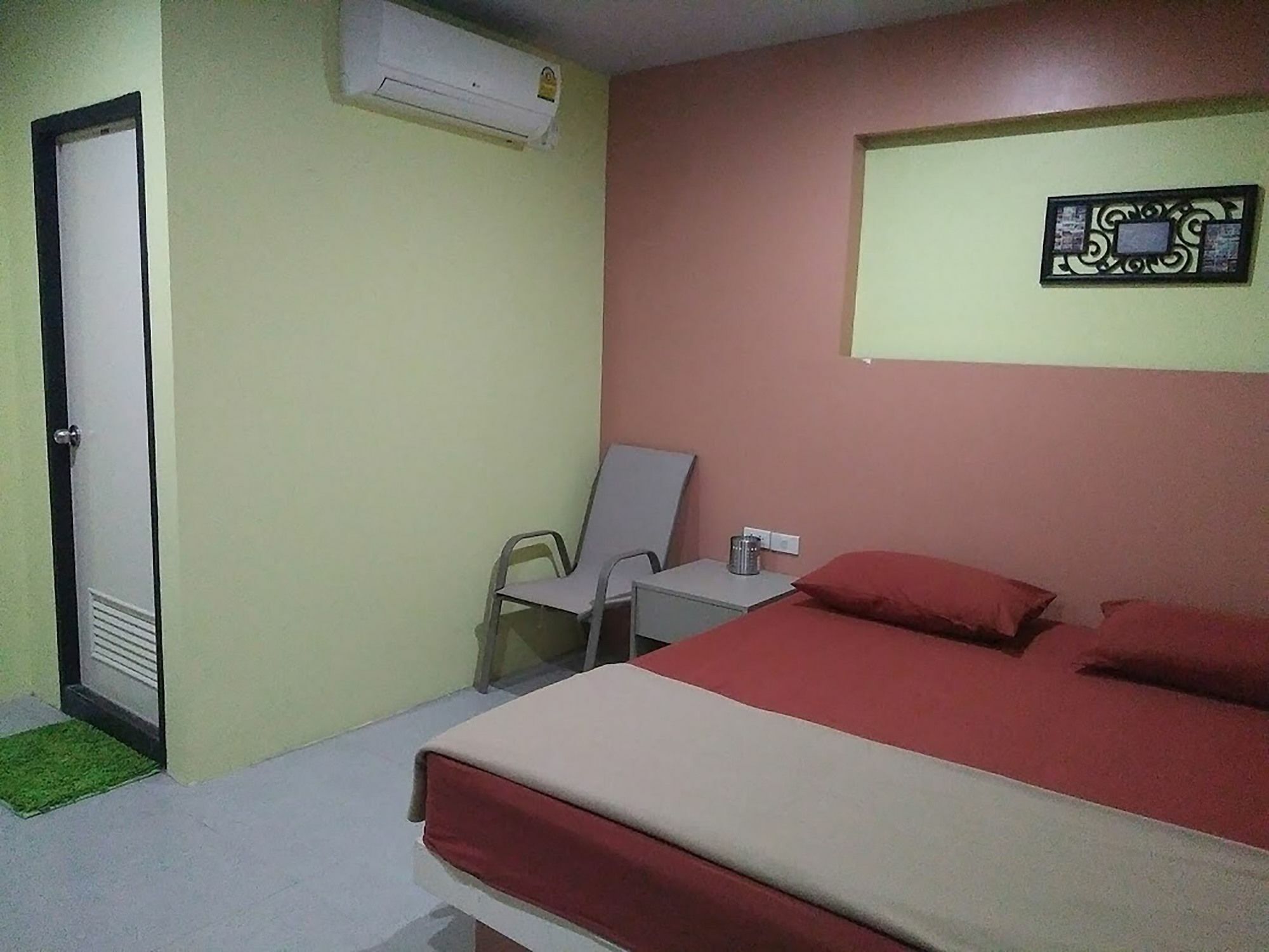 In Phuket House Hotel Luaran gambar